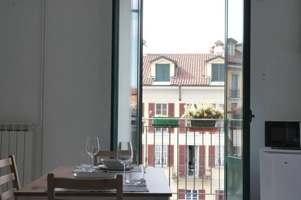 Urban House - Best View Navigli Milan Center Apartman